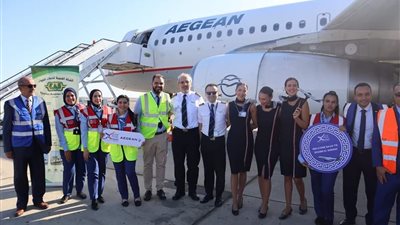 بالهدايا التذكارية.. مطار شرم الدولي يستقبل أول رحلات خطوط إيجين اليونانية