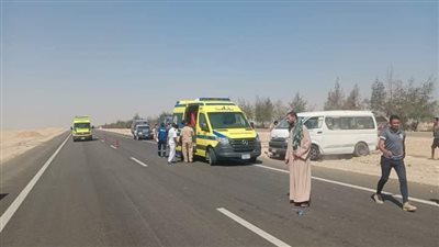 مصرع سيدة وإصابة زوجها فى حادث إنقلاب سيارة بطريق قفط القصير بقنا