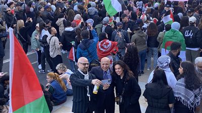 وقفة احتجاجية لاتحاد الكيانات المصرية فى أوروبا للتضامن مع الشعب الفلسطيني 