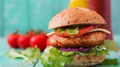 طريقة تحضير برجر الدجاج بالخلطة