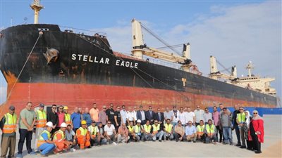  ميناء العريش يستقبل السفينة  STELLAR EAGLE لتصدير 40 ألف طن ملح لكينيا