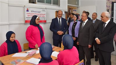 وزير التعليم يتفقد مدارس الإسكندرية لمتابعة المنظومة التعليمية