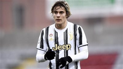 إيقاف لاعب يوفنتوس لمدة 12 شهرًا بسبب المراهنات