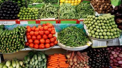  الطماطم  10 جنيهات للكيلو .. اسعار الخضروات بالفيوم 