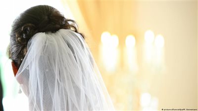 مأذونة: تراجع أعداد المتزوجين حاليًا لثُمن حالات الزواج في السابق 