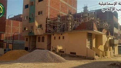 وقف تنفيذ محاولتيِّ تعدٍّ بالبناء بدون ترخيص بحيِّ ثان مدينة الاسماعيليه 