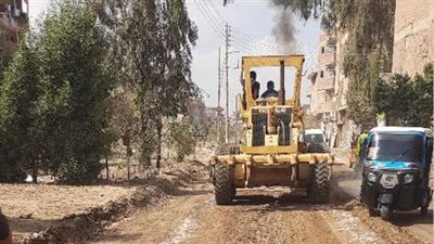  محافظ المنوفية يتابع جهود الوحدات المحلية في الشهداء وقويسنا (صور)