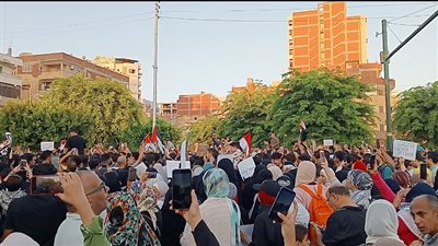 تزايد أعداد المشاركين في مظاهرات الإسماعيلية 