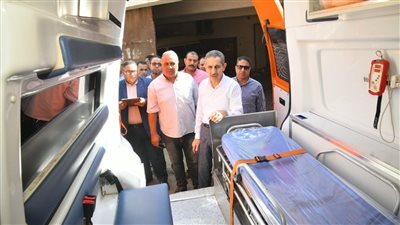 محافظ الغربية يقوم بزيارة مفاجئة لمستشفى قطور المركزي 