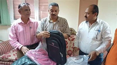  توزيع 150 شنطة وجاكت على التلاميذ الايتام بمدارس ابوتشت
