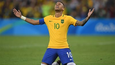 الهلال السعودي بريء من راتب نيمار.. الفيفا يتكفل براتبه 