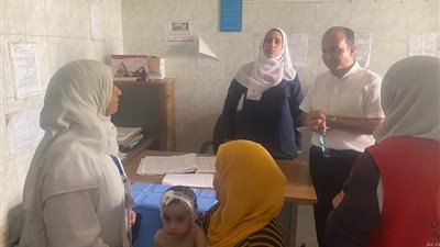 زيارة مفاجئة لوكيل الصحة بالوحدة الصحية فى الرملة التابعة ببنها