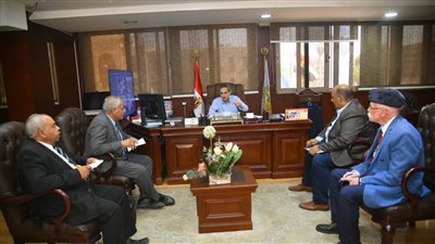 محافظ الغربية يناقش  إجراءات تنفيذ مشروعات المرحلة الثانية للمبادرة الرئاسية حياة كريمة
