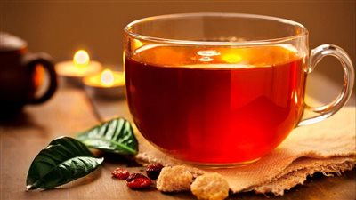 حالات يمنع فيها تناول الشاي.. النقرس أبرزها 