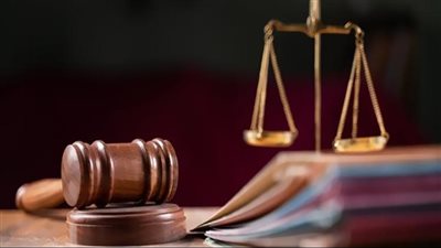  السبت.. مُحاكمة عاطل وزوجته مُتهمين بإنهاء حياة سائق لسرقة التوك توك الخاص به