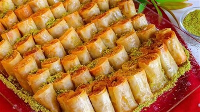 طريقة تحضير جلاش بحشوة الكنافة والمكسرات| لعشاق الحلويات الشرقية