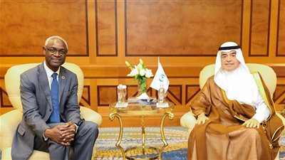 المدير العام للإيسيسكو يلتقي الأمين التنفيذي لاتفاقية الأمم المتحدة لمكافحة التصحر