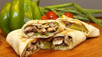 شاورما دجاج بالخلطة الخاصة لحميتك