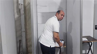 أحمد سليمان يدلي بصوته في انتخابات الزمالك
