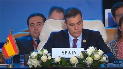 رئيس حكومة إسبانيا: نطالب بالوقف الفوري لإطلاق النار في غزة (فيديو) 