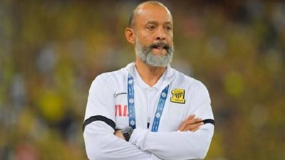 اتحاد جدة يبدأ البحث عن خليفة نونو سانتو