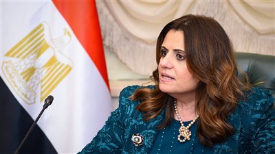 وزيرة الهجرة تعقد اجتماعًا لبحث خطة التطوير المؤسسي والهيكلي للوزارة