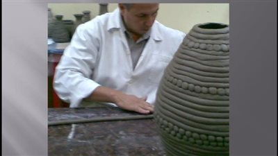 منتدى الإبداع بقصور الثقافة يناقش كيفية تشكيل وحدة خزفية غير تقليدية