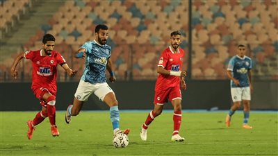 بيراميدز وفيوتشر تعادل سلبي في الشوط الأول والبدلاء كلمة السر