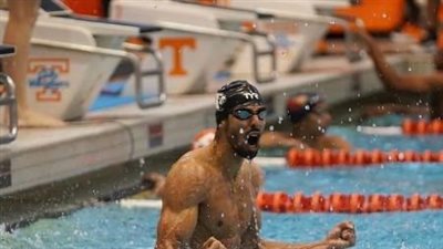 عبدالرحمن سامح يتوج بفضية كأس العالم والأولمبية تهنئ اتحاد السباحة