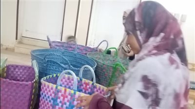 مركز شباب بلاط بالوادي الجديد ينظم معرض للمنتجات الحرفية والتراثية 