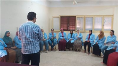 تنظيم ندوات توعية بمراكز التدريب لإعلاء قيمة العمل الحر بسوهاج 