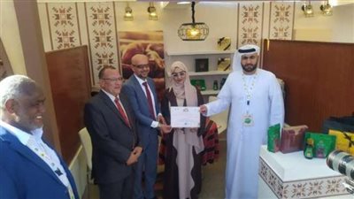 شهادات تقدير للمشاركين في معرض ومهرجان تمور سيوة الدولي