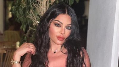 هيفاء وهبي تطل بالأبيض.. الدانتيل يعكس أنوثتها