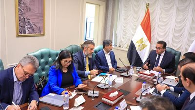 وزير الصحة يبحث مع ممثلي المنظمات الأممية توفير المساعدات العاجلة لقطاع غزة