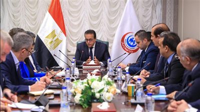 وزير الصحة يستعرض جهود القطاع الصحي في مصر تجاه أحداث غزة 