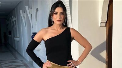 بعد زواج طليقها.. الحقيقة الكاملة لـ خطوبة  غادة عادل ونجم شهير