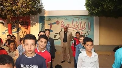 وكيل تعليم  بنى سويف يشدد على الاهتمام بالقراءة والكتابة فى مدرسة رزقة المشارقة