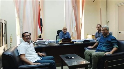 نقيب أطباء قنا يبحث معوقات إنشاء نادى الأطباء بمدينة قنا الجديدة