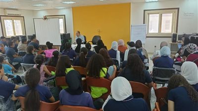 انطلاق فعاليات الندوة التعريفية لمشروعات الصغيرة والمتوسطة بمركز التنميه الشبابية بشرم الشيخ