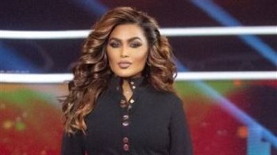 وعد بكر تطل بالأبيض وتشبه الفراشة