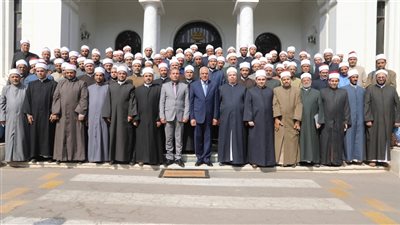انعقاد اللقاء الثالث لبرنامج البناء الثقافي للأئمة والواعظات بديوان عام محافظة الجيزة