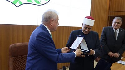 محافظ جنوب سيناء يكرم وكيل وزارة الأزهر الشريف لجهوده المتميزة