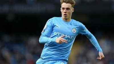 لاعب تشيلسي يعتذر لمدربه 