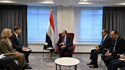 مدبولى يلتقي نائب رئيس المفوضية الأوروبية ومفوض التجارة الأوروبى