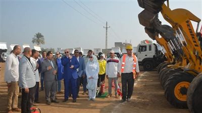 محافظ بني سويف يتفقد اصطفاف معدات مواجهة الأزمات والطوارئ بالفشن