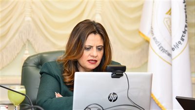 جهود وزارة الهجرة في دعم وتعزيز دور المرأة المصرية في الخارج