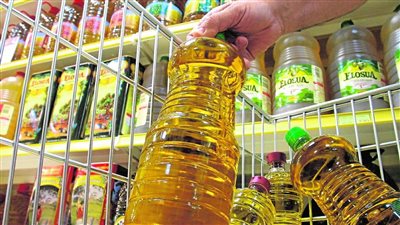 أسعار زيت الطعام صباح اليوم الخميس.. وارتفاع الصويا 500 جنيه بالطن