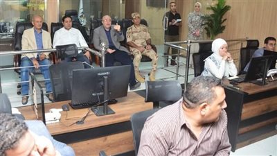 محافظ بني سويف يتابع تنفيذ تجربة حية للتعامل مع أحد المواقف الطارئة 