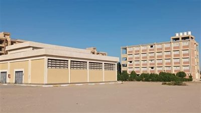  40 مليون جنيه إنشاء مدرسة بلا مياه فى صحراء نجع حمادي