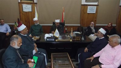 رئيس منطقة سوهاج الأزهرية يلتقي مديري الإدارات التعليمية ومديري المراحل